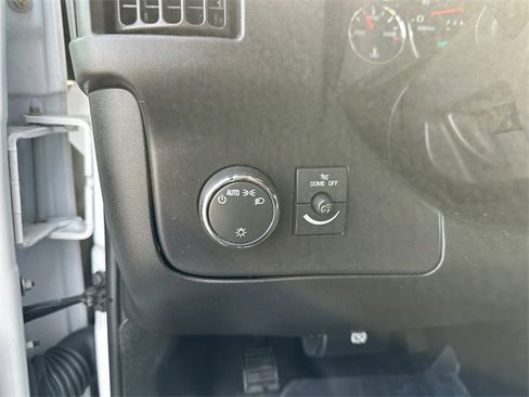 Used 2023 Chevrolet Express 2500 w/ Driver Convenience Package image 23