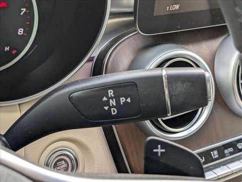 Used 2020 Mercedes-Benz GLC 300 image 11