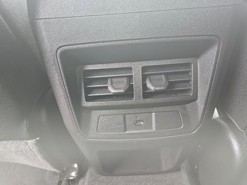 Used 2023 Chevrolet Colorado LT w/ LT Convenience Package image 27