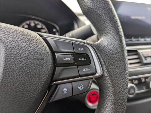 Used 2018 Honda Accord LX image 21
