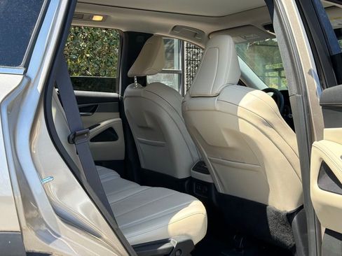 Used 2023 INFINITI QX60 Luxe image 39