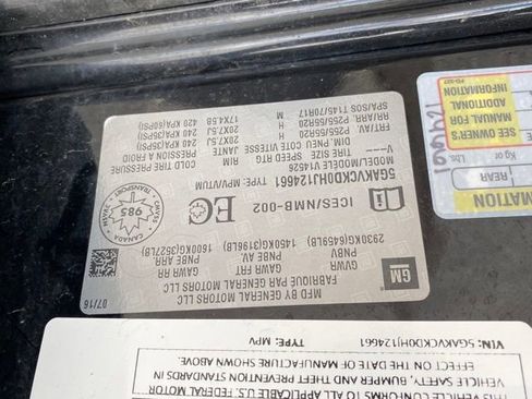 Used 2017 Buick Enclave Premium image 25