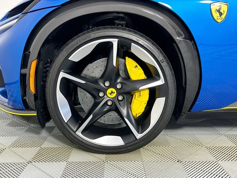 Used 2023 Ferrari Purosangue image 9