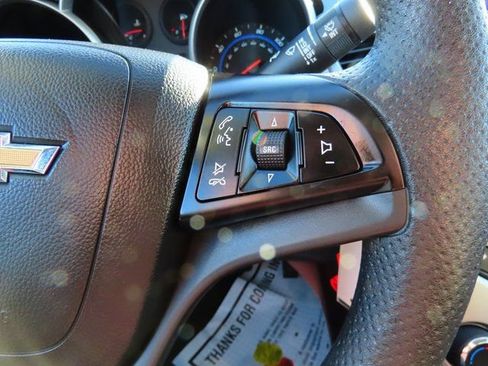 Used 2016 Chevrolet Cruze LS image 28