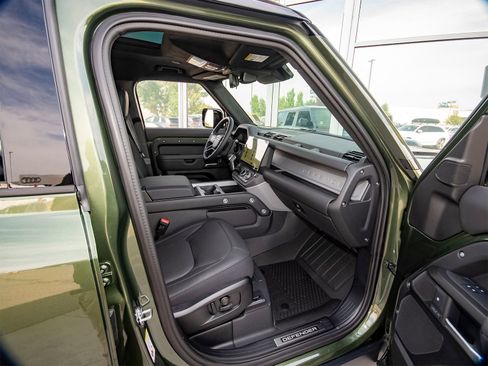 New 2026 Land Rover Defender 110 X AWD/4WD image 42