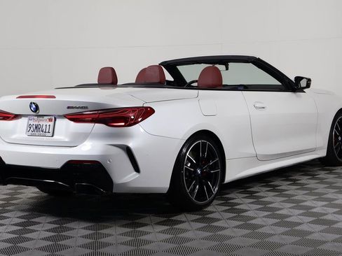 Used 2025 BMW M440i Convertible w/ Premium Package RWD image 5