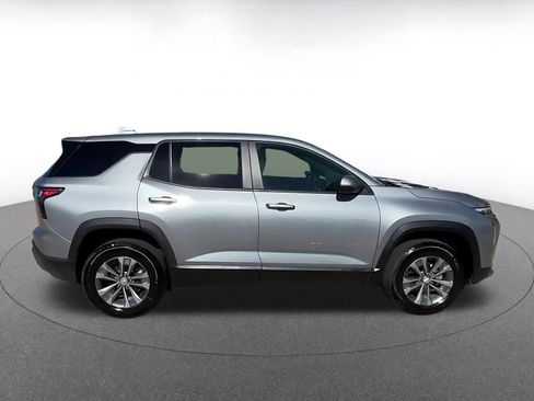 Used 2025 Chevrolet Equinox LT image 16