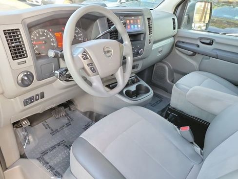 Used 2020 Nissan NV 2500 S RWD image 17