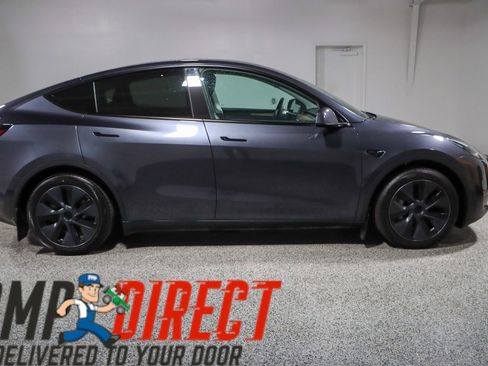 Used 2024 Tesla Model Y Long Range AWD/4WD image 6