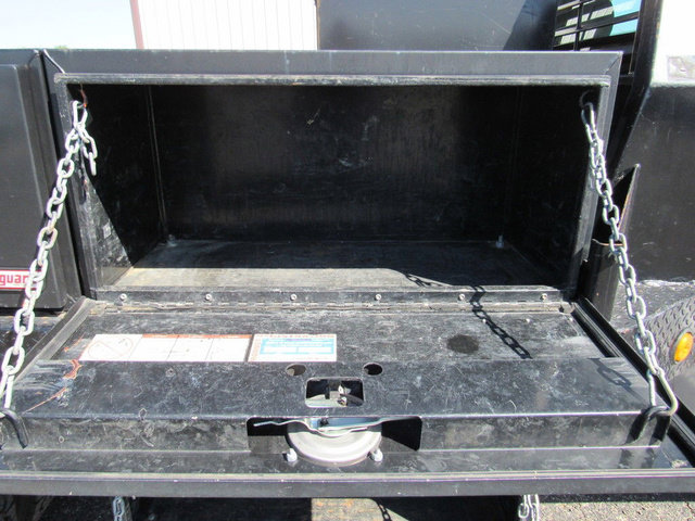 Used 2018 Ford F550 2WD Regular Cab Super Duty image 17