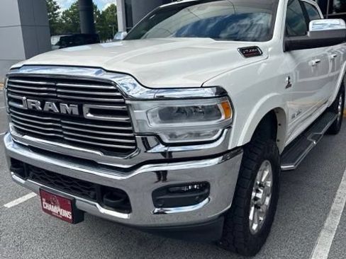 Used 2020 RAM 2500 Laramie AWD/4WD image 3