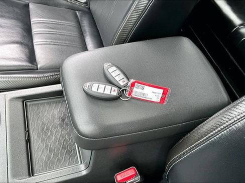 Certified 2024 Nissan Frontier SL RWD image 34