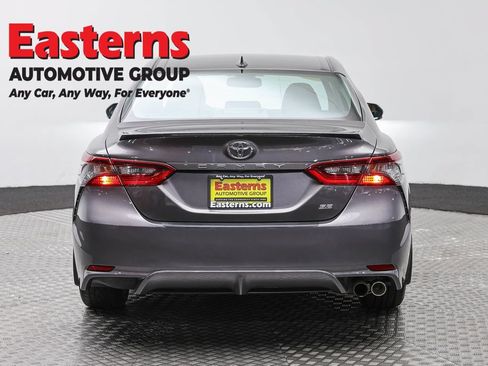 Used 2024 Toyota Camry SE w/ Cold Weather Package FWD image 6
