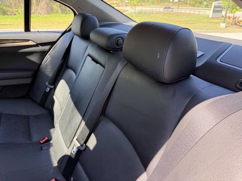 Used 2011 BMW 528i Sedan RWD image 15