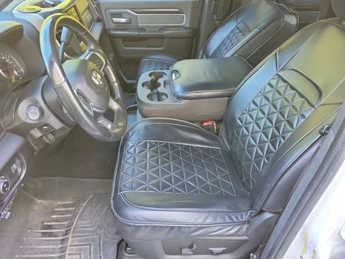 Used 2021 RAM 2500 Big Horn w/ Level 1 Equipment Group AWD/4WD image 9