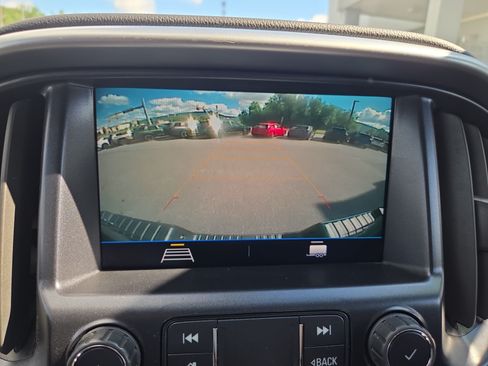 Used 2022 Chevrolet Colorado LT w/ LT Convenience Package AWD/4WD image 26