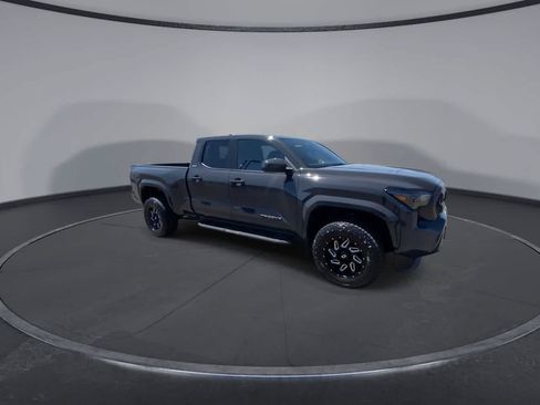 Certified 2024 Toyota Tacoma SR5 AWD/4WD image 2