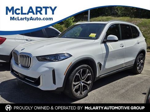 Certified 2025 BMW X5 xDrive40i w/ Climate Comfort Package AWD/4WD image 1
