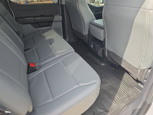 Used 2024 Ford F250 XL image 11
