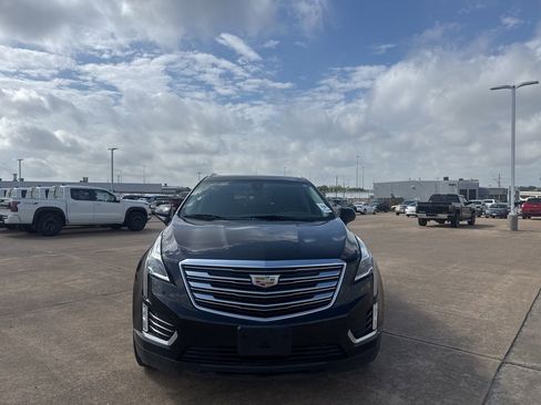 Used 2019 Cadillac XT5 Premium Luxury w/ Advanced Security Package image 4