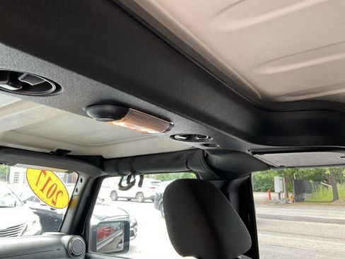 Used 2017 Jeep Wrangler Unlimited Sport w/ Quick Order Package 23S AWD/4WD image 18