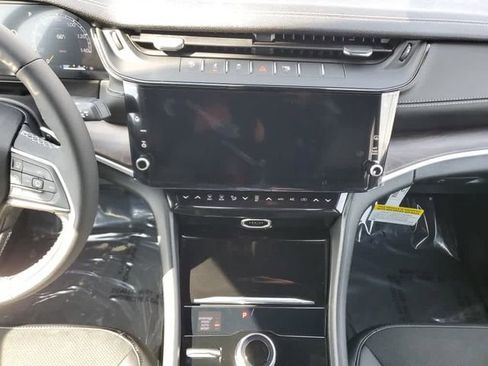 New 2026 Jeep Grand Cherokee Altitude AWD/4WD image 21