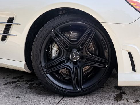 Used 2013 Mercedes-Benz SL 63 AMG image 13