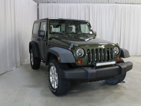 Used 2009 Jeep Wrangler X AWD/4WD image 33