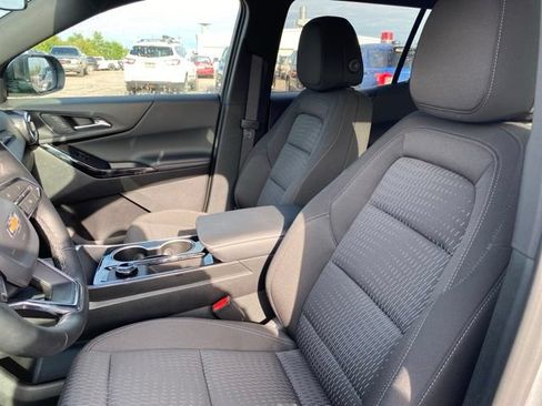 Used 2026 Chevrolet Equinox LT AWD/4WD image 14