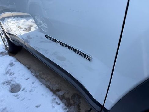 New 2026 Jeep Compass Latitude image 5