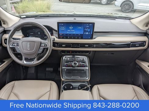 Certified 2023 Lincoln Nautilus AWD w/ Premium Package image 14