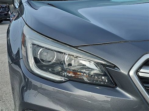 Used 2018 Subaru Outback 2.5i image 9