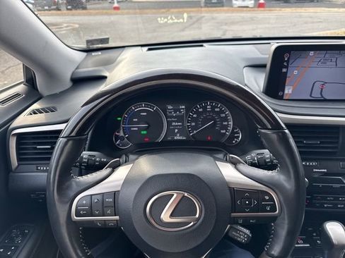 Used 2022 Lexus RX 450hL Luxury w/ Cold Area Package (CT) image 17