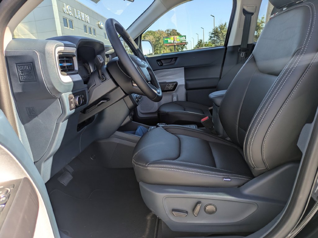 New 2026 Ford Maverick XLT w/ XLT Luxury Package FWD image 21