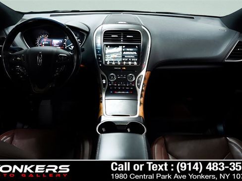 Used 2017 Lincoln MKX Reserve w/ Lincoln MKX Climate Package image 37