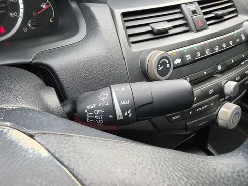 Used 2009 Honda Accord LX-P image 21