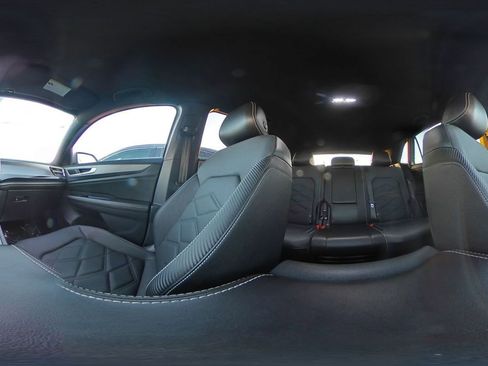 Used 2025 Volkswagen Atlas Cross Sport SE image 42