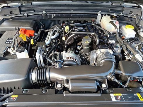 Used 2023 Jeep Wrangler Sport S image 30