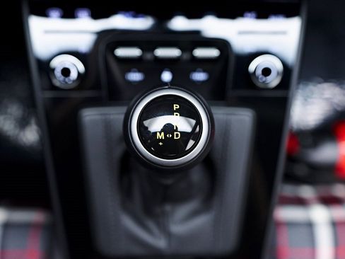 Used 2024 Porsche 911 GT3 RS w/ Weissach Package image 90