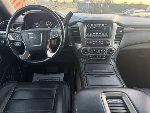 Used 2019 GMC Yukon XL Denali w/ Open Road Package RWD image 15