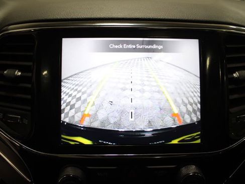 Used 2022 Jeep Grand Cherokee Limited w/ Trailer Tow Group IV image 5