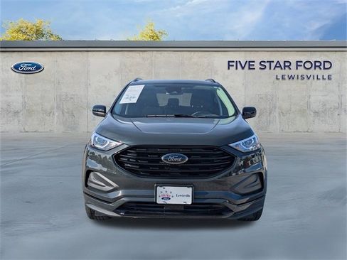Certified 2023 Ford Edge SE w/ Black Appearance Package image 6