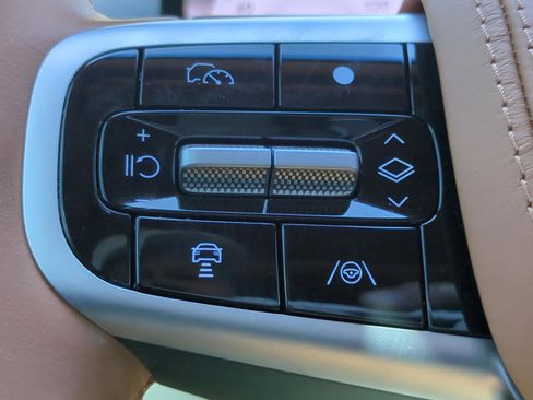 Used 2025 Genesis GV80 3.5T Prestige AWD/4WD image 18