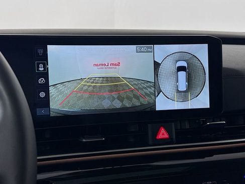 Used 2025 Kia Carnival SX Prestige image 14