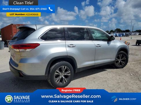 Used 2019 Toyota Highlander LE image 4