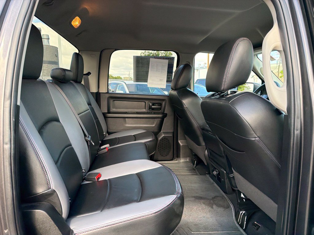 Used 2021 RAM 1500 Express w/ Express Value Package AWD/4WD image 15
