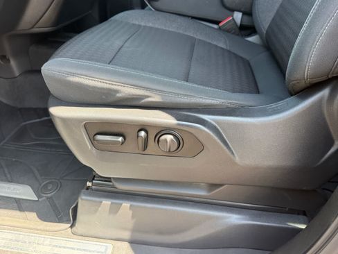 Used 2021 Chevrolet Silverado 1500 LT AWD/4WD image 13