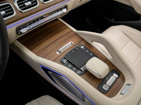 New 2026 Mercedes-Benz GLS 450 GLS 450 image 12