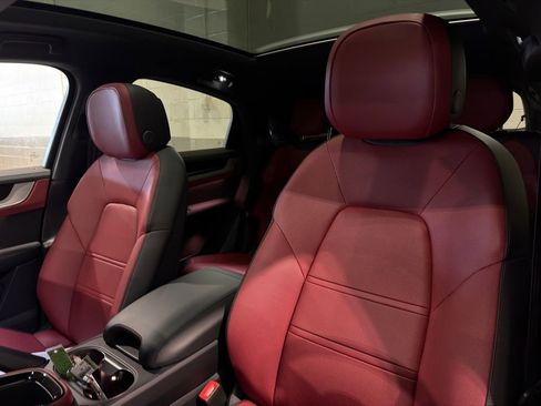 Used 2026 Porsche Cayenne S image 10