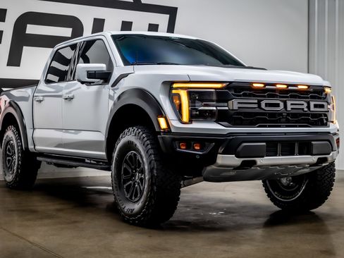 Used 2025 Ford F150 Raptor AWD/4WD image 29